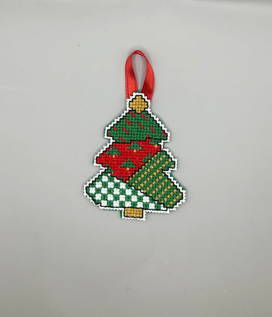 Christmas tree ornament (trimmed)